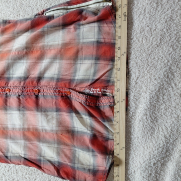 Roar Women's Plaid Rhinestone Button Down Shirt Sz M - Red and White Cross - Picture 2 of 7